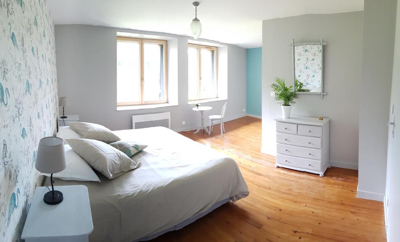 Les Chambres De Marthe Mesnay Eksteriør bilde